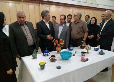 مادربزرگ های کاشمری هنرهای دستی خود را به نمایش گذاشتند